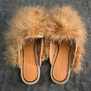 NWOT ZARA faux fur slides